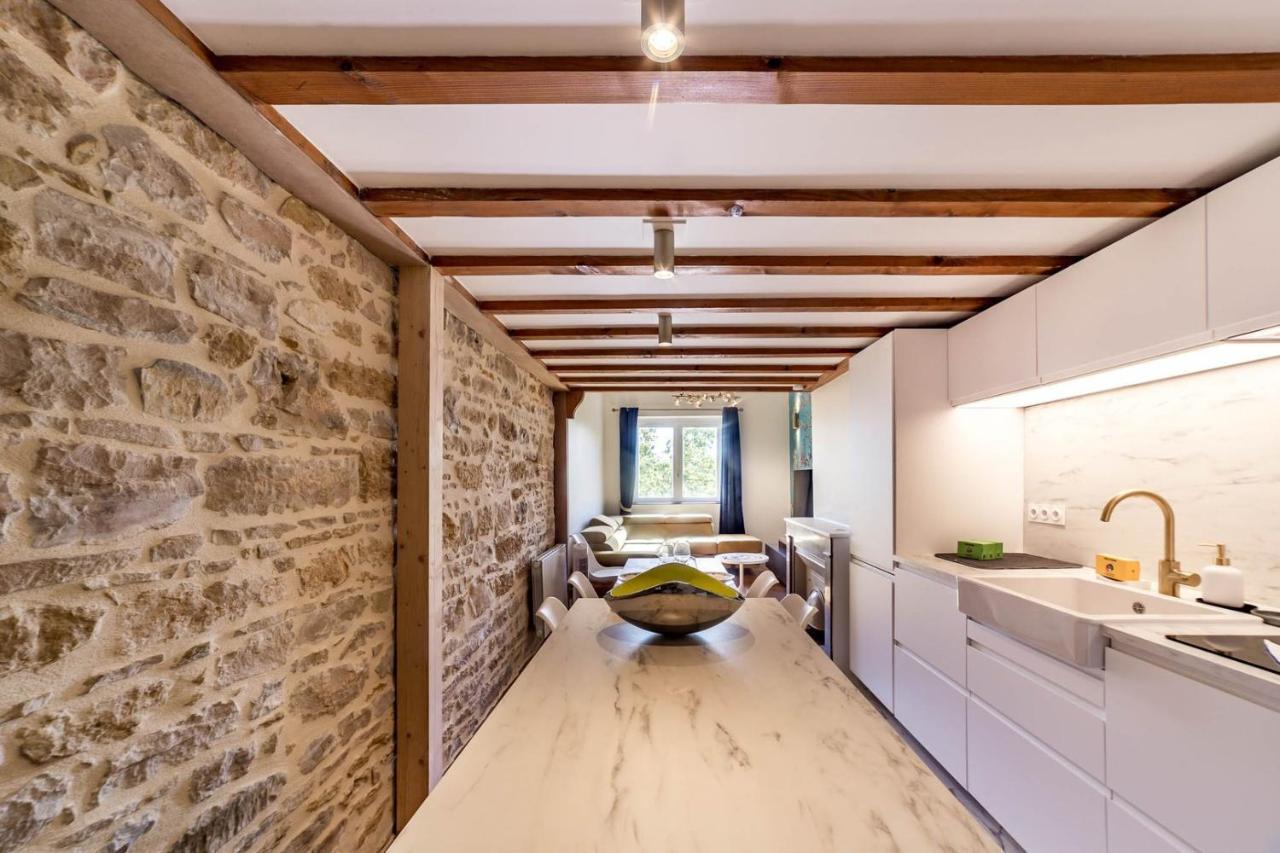 High-End Apartment Overlooking The Quays Ail 里昂 外观 照片